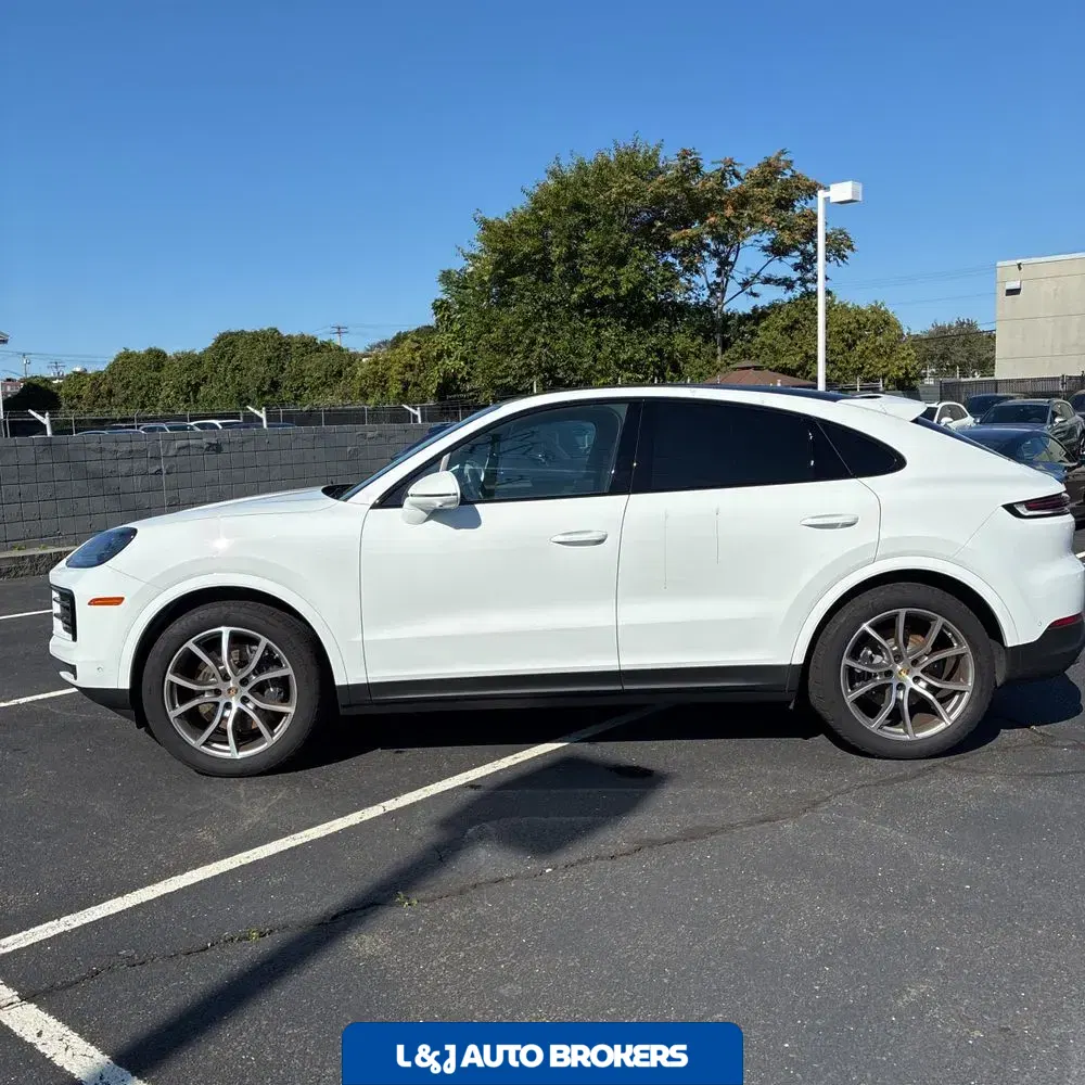 2024 Porsche Cayenne Coupe