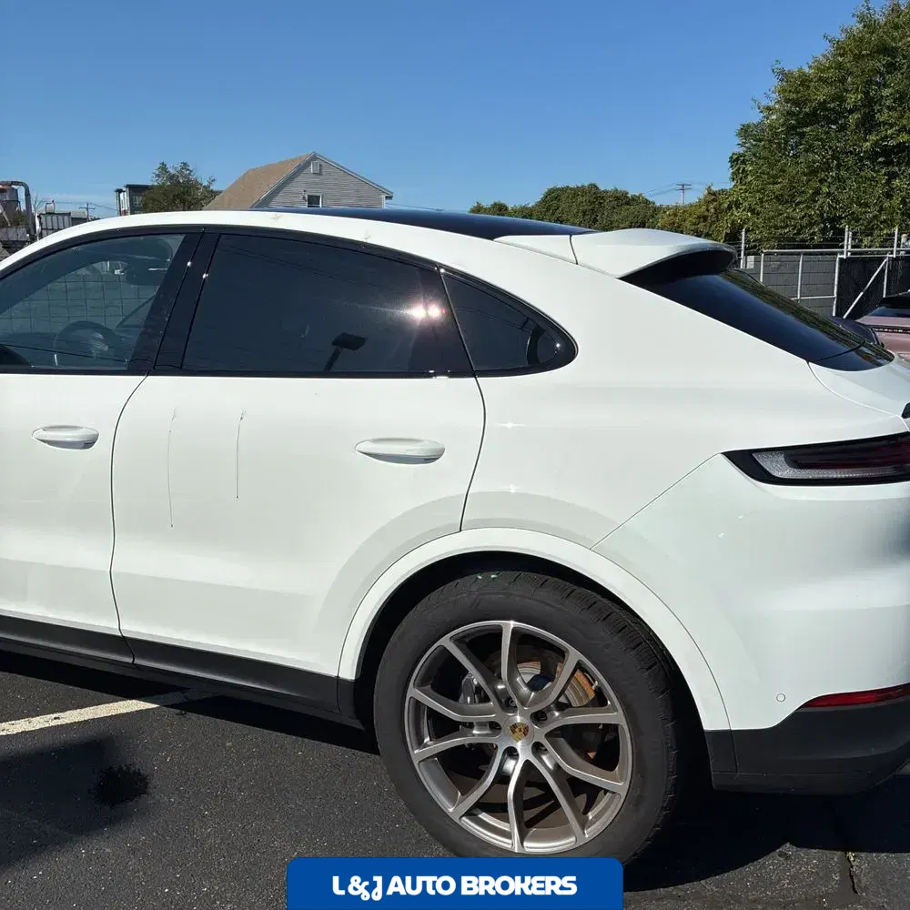 2024 Porsche Cayenne Coupe