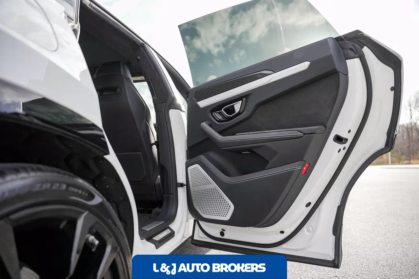 2020 Lamborghini Urus