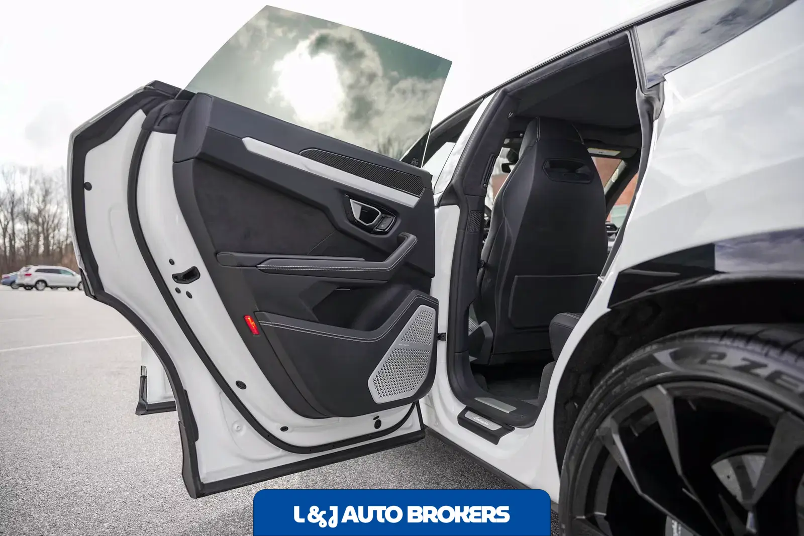 2020 Lamborghini Urus