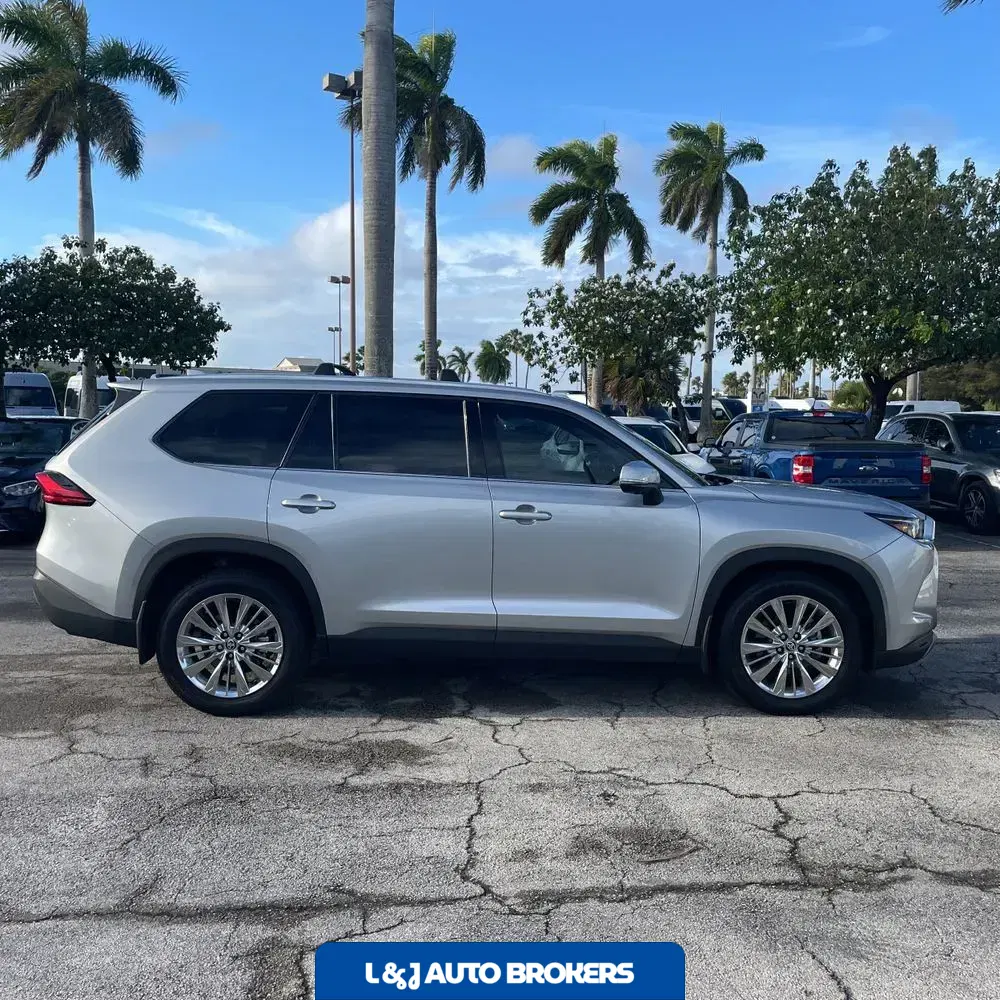 2024 Toyota Grand Highlander Platinum