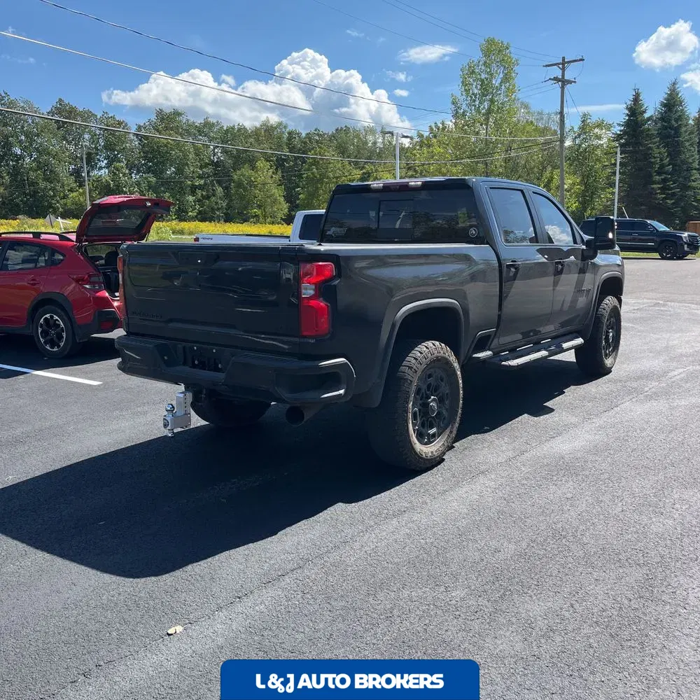 2022 Chevrolet Silverado 3500HD LTZ