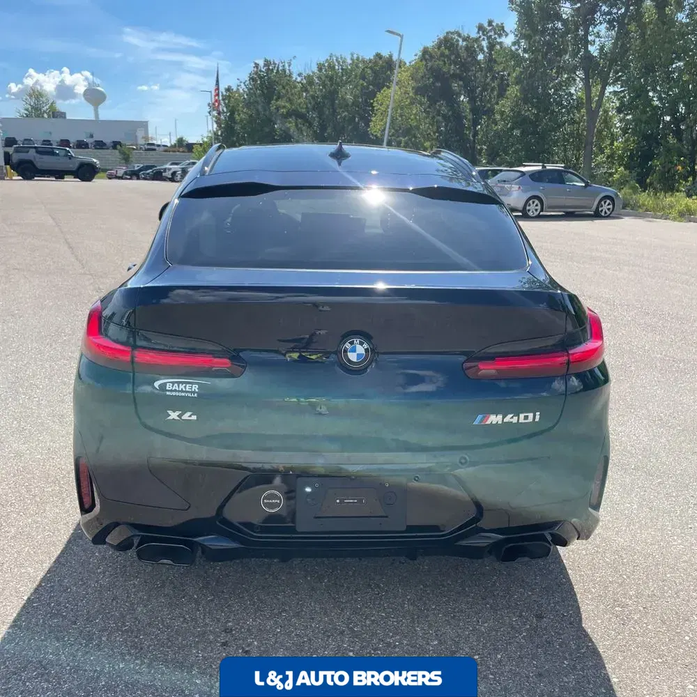 2024 BMW X4 M40i