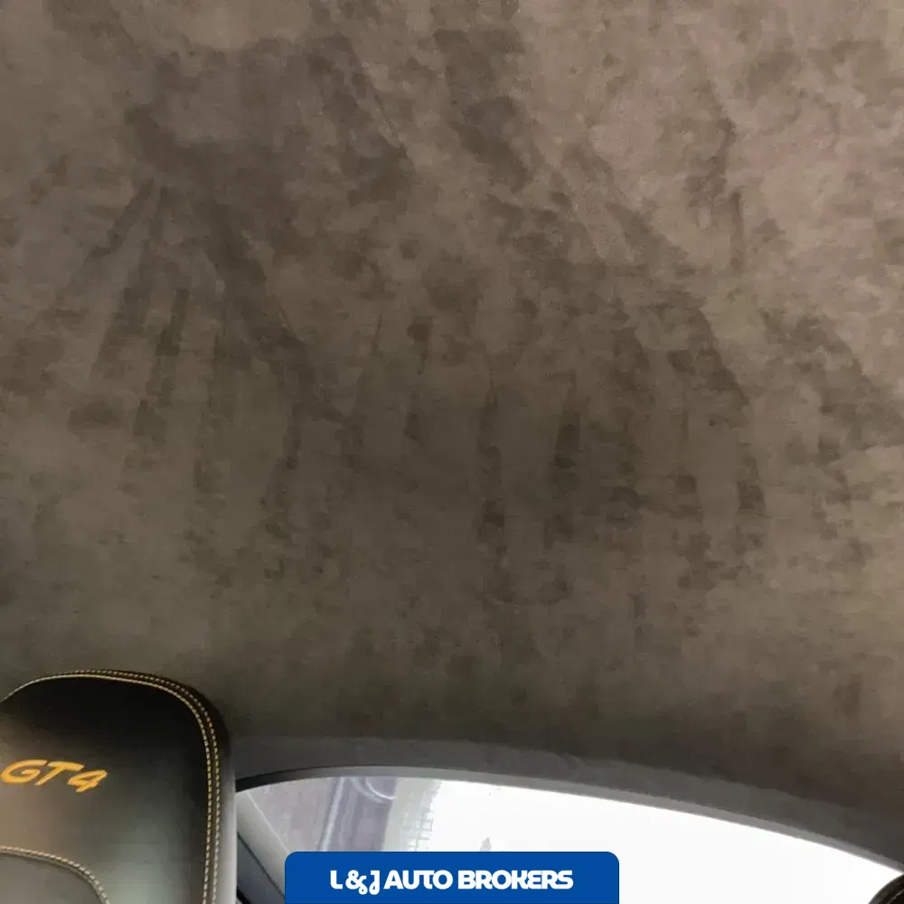 2021 Porsche 718 Cayman GT4