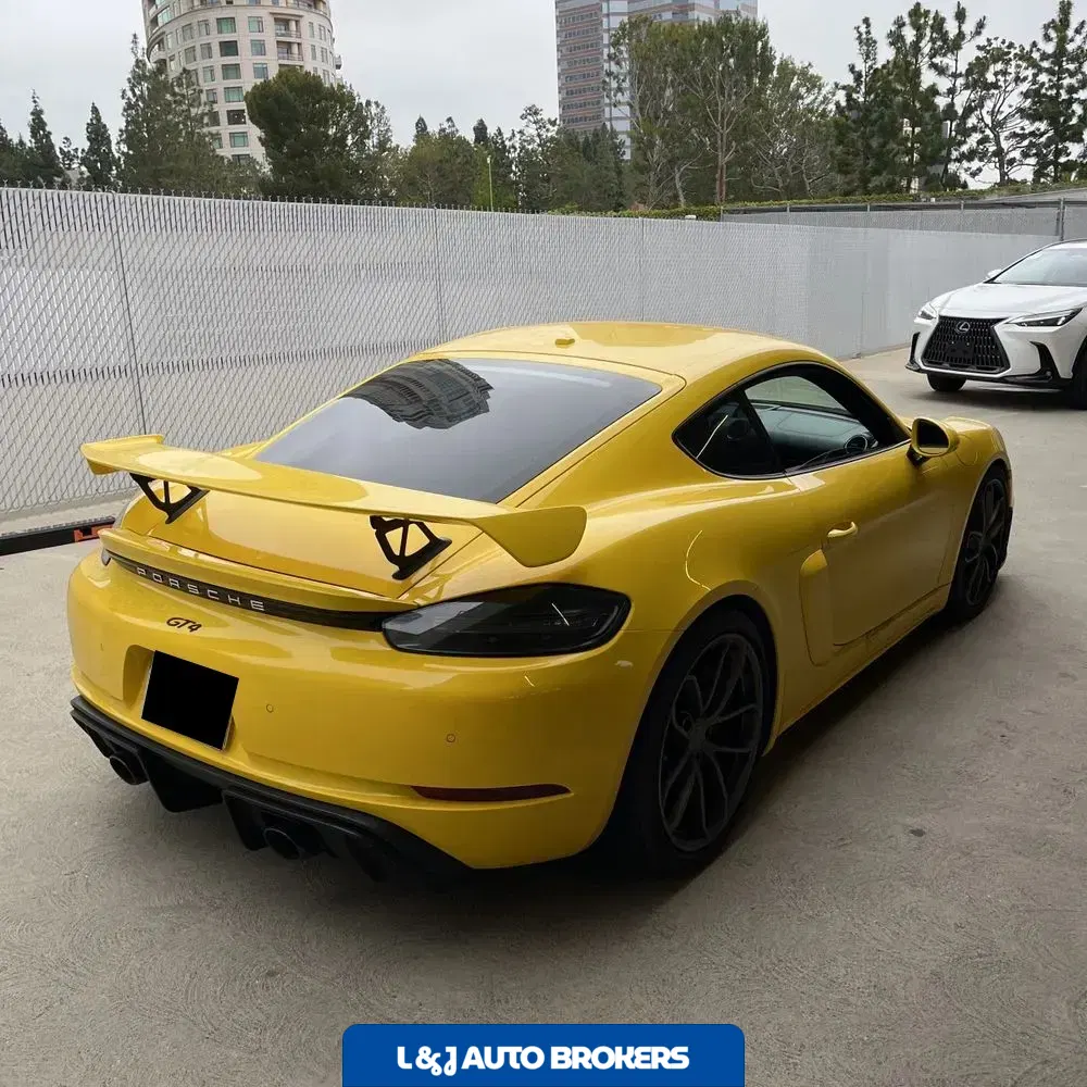 2021 Porsche 718 Cayman GT4