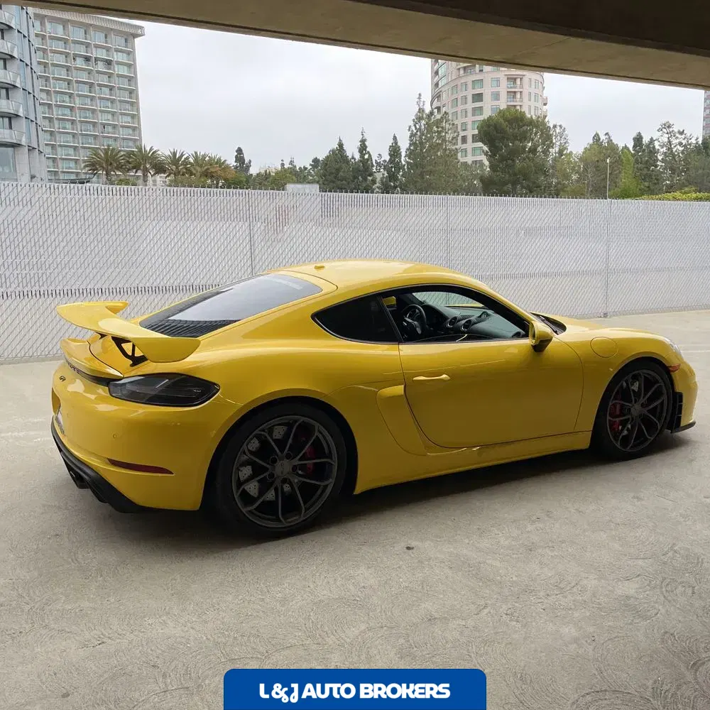 2021 Porsche 718 Cayman GT4