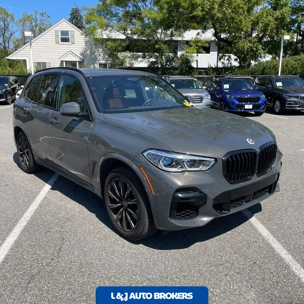 2023 BMW X5 M50i