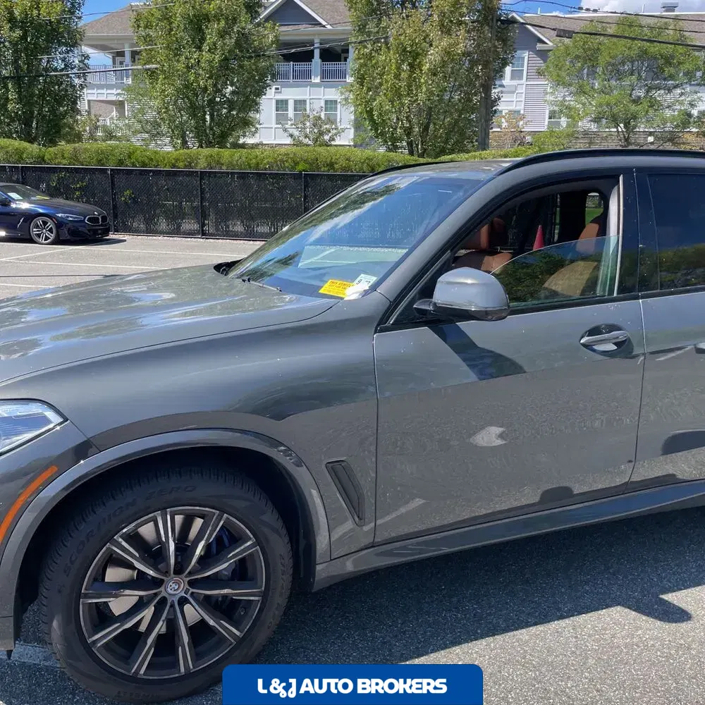 2023 BMW X5 M50i