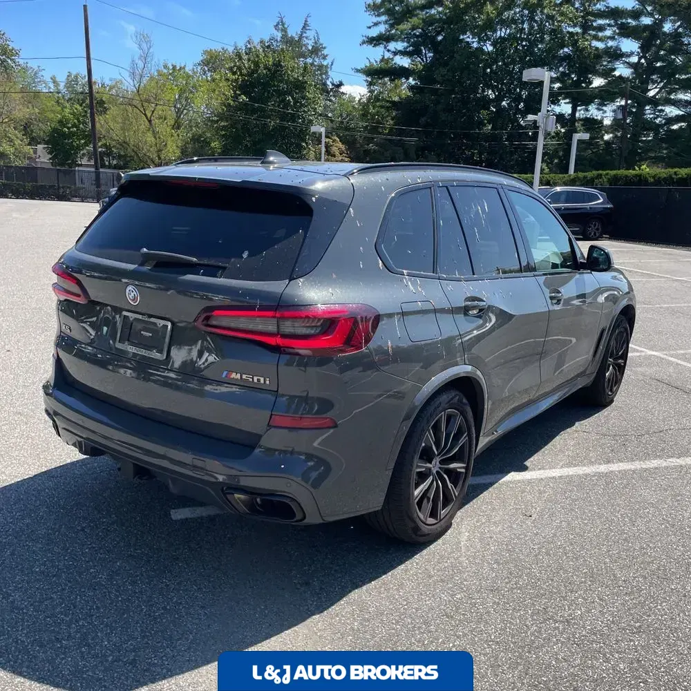 2023 BMW X5 M50i