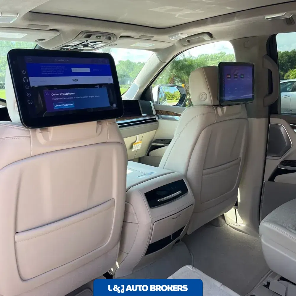 2025 Cadillac Escalade Sport Platinum