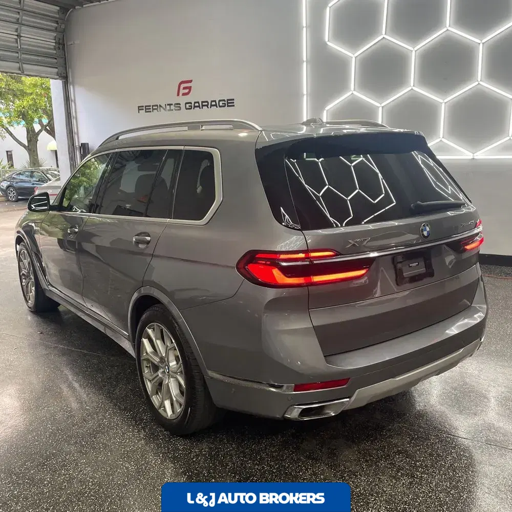 2024 BMW X7 XDrive40i