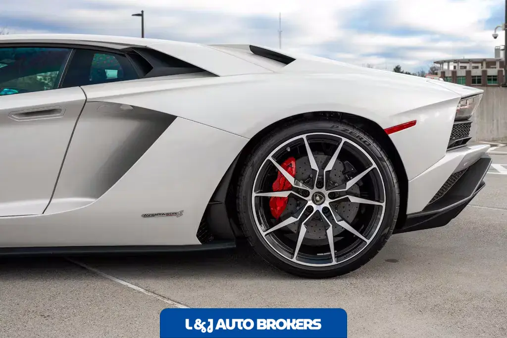 2017 Lamborghini Aventador S
