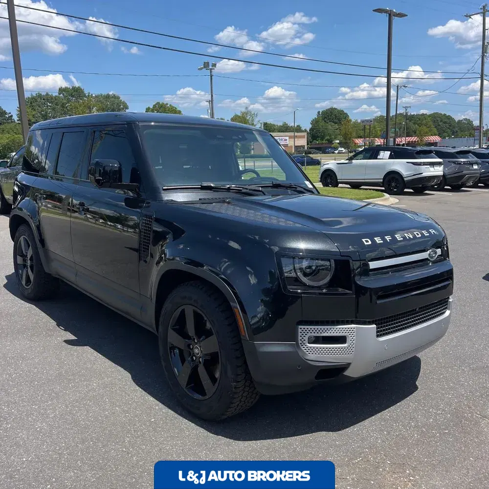 2024 Land Rover Defender 110 V8 P500 SE