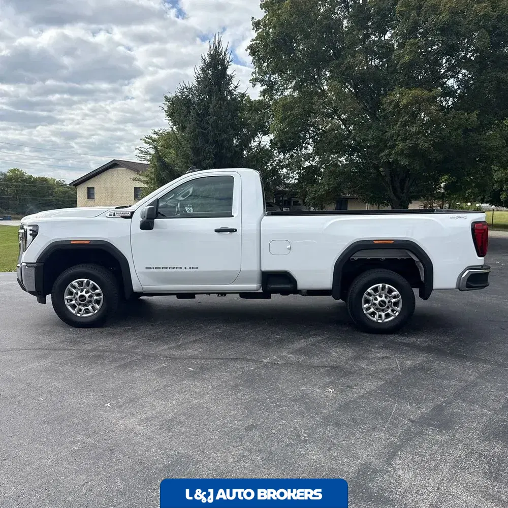 2024 GMC Sierra 2500HD Pro