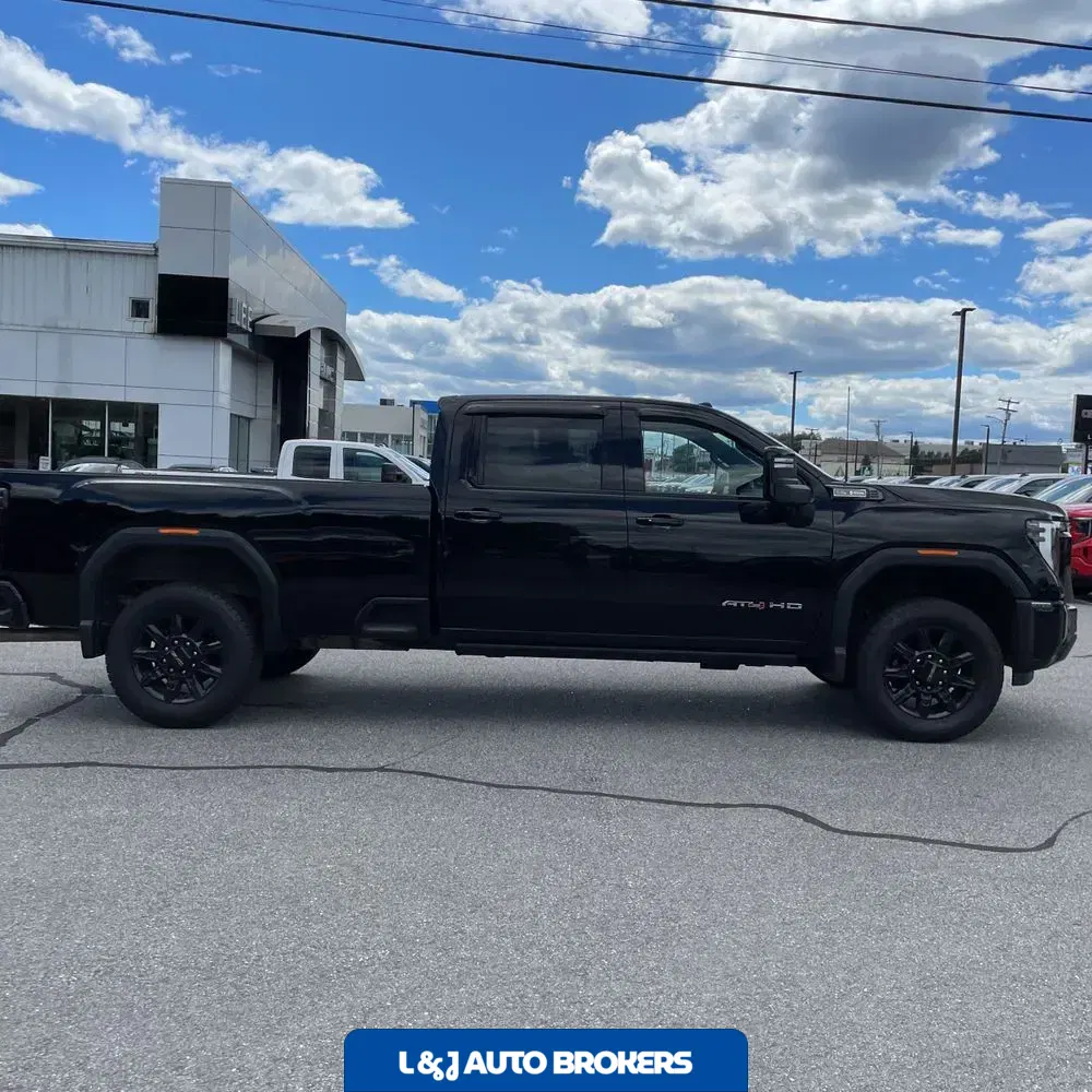 2024 GMC Sierra 2500HD AT4