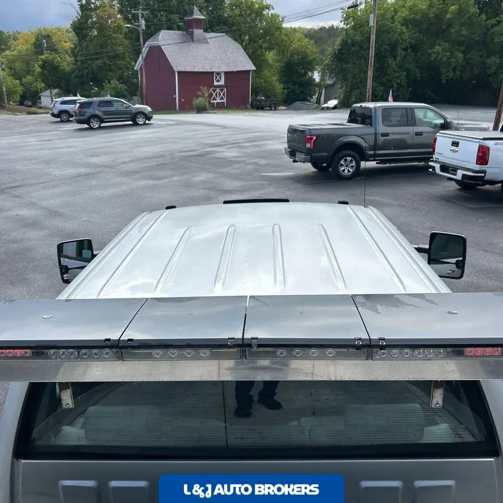 2022 Chevrolet Commercial 6500 CA60-80 CREW CAB 4X2 6.6L