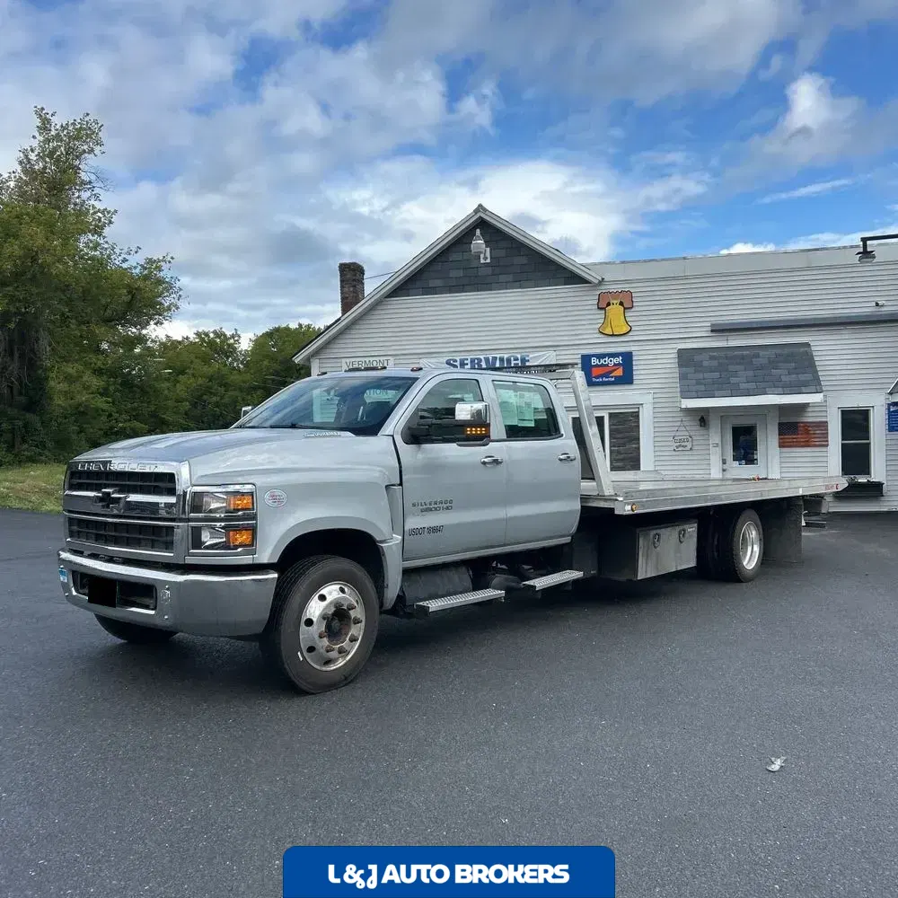 2022 Chevrolet Commercial 6500 CA60-80 CREW CAB 4X2 6.6L