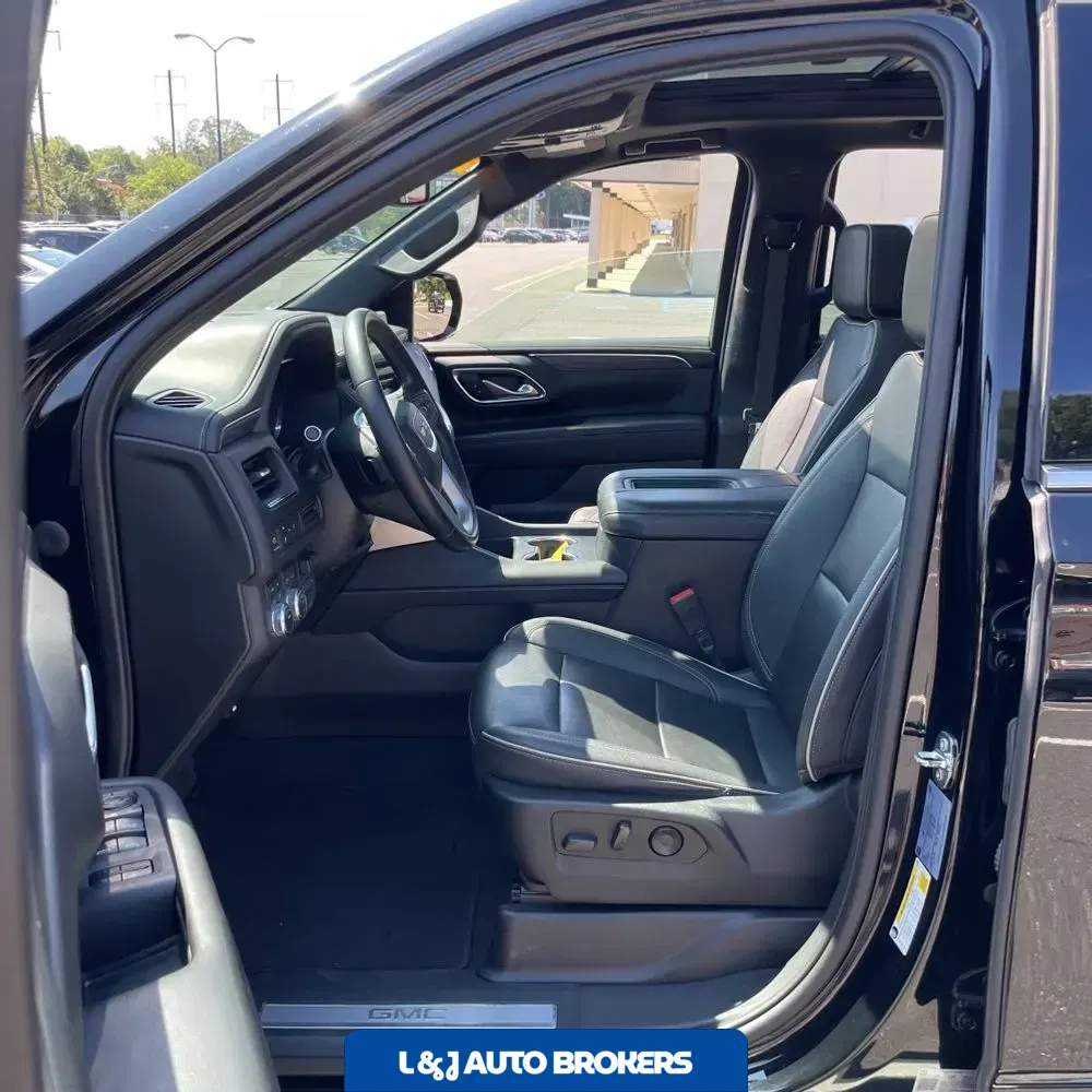 2023 GMC Yukon XL SLT