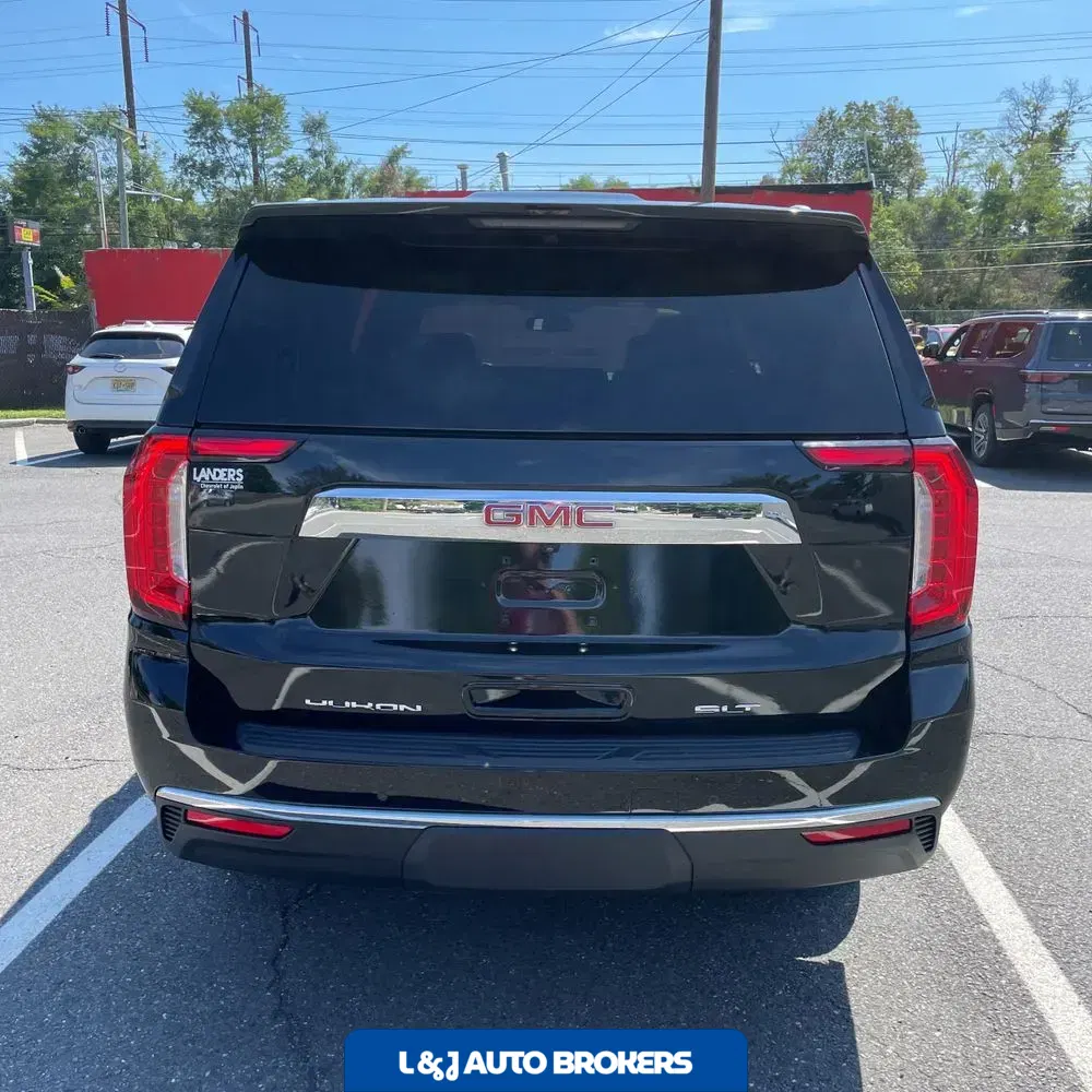 2023 GMC Yukon XL SLT