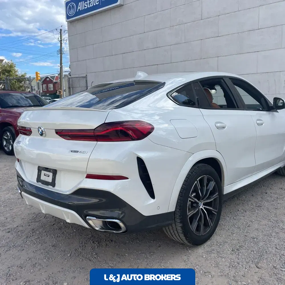 2023 BMW X6 XDrive40i