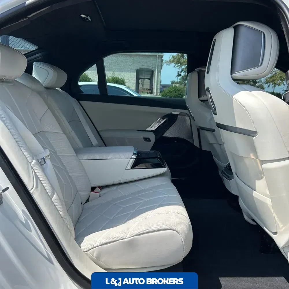 2024 BMW i7 xDrive60