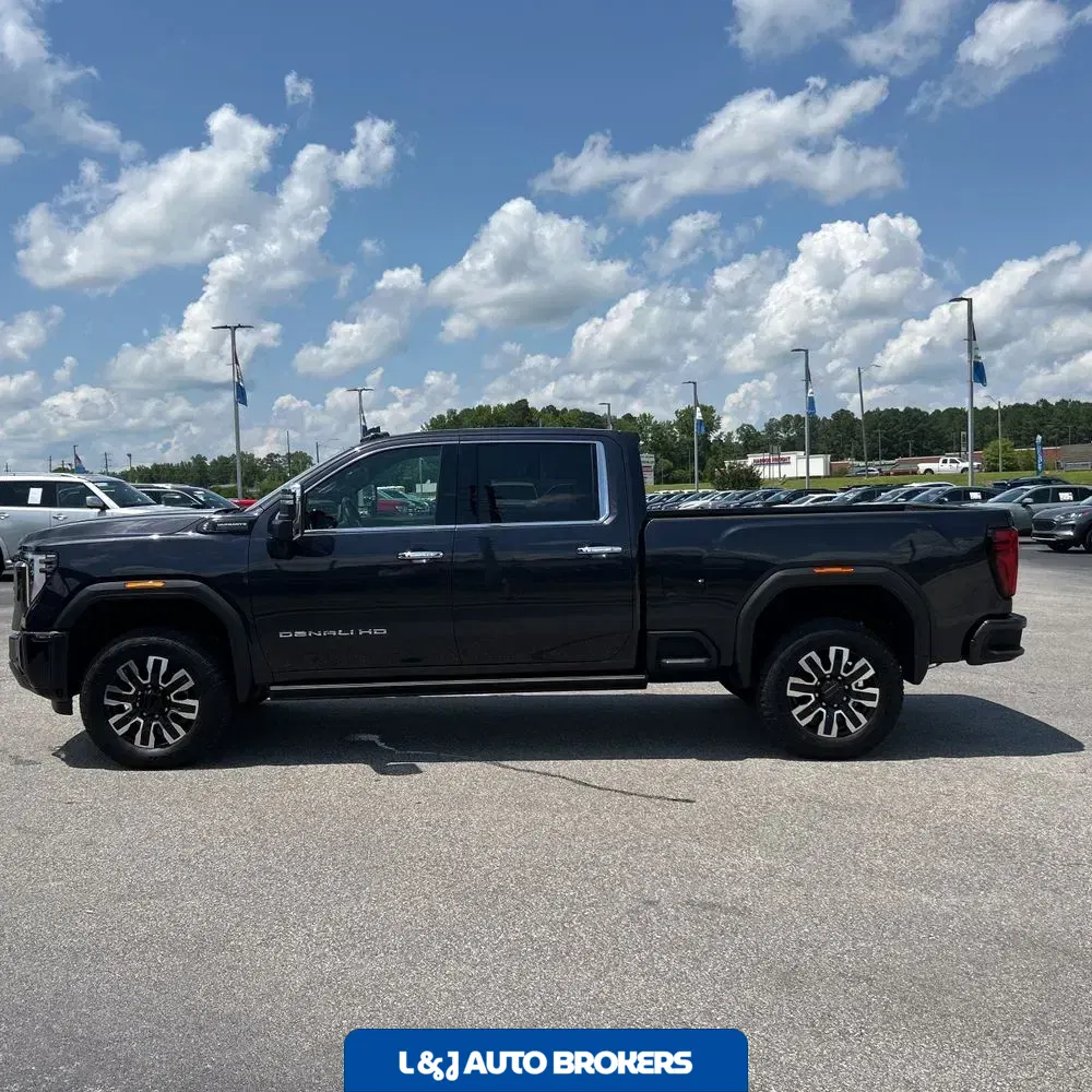 2024 GMC Sierra 3500HD Denali Ultimate