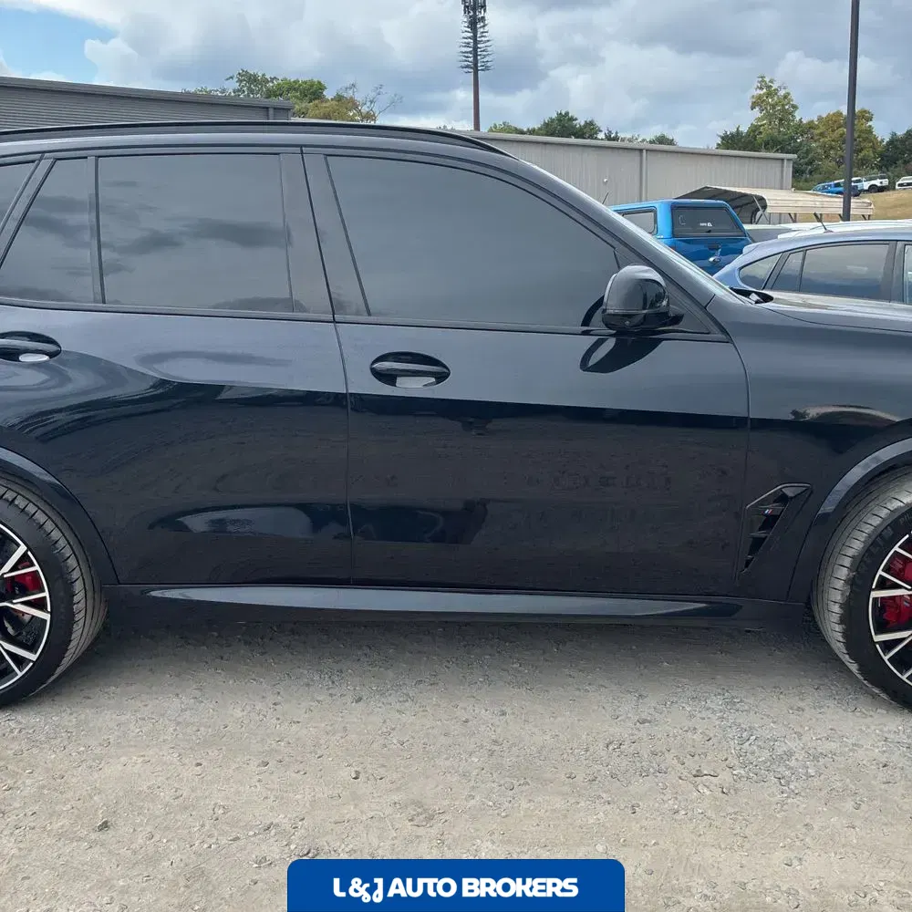 2023 BMW X5 M