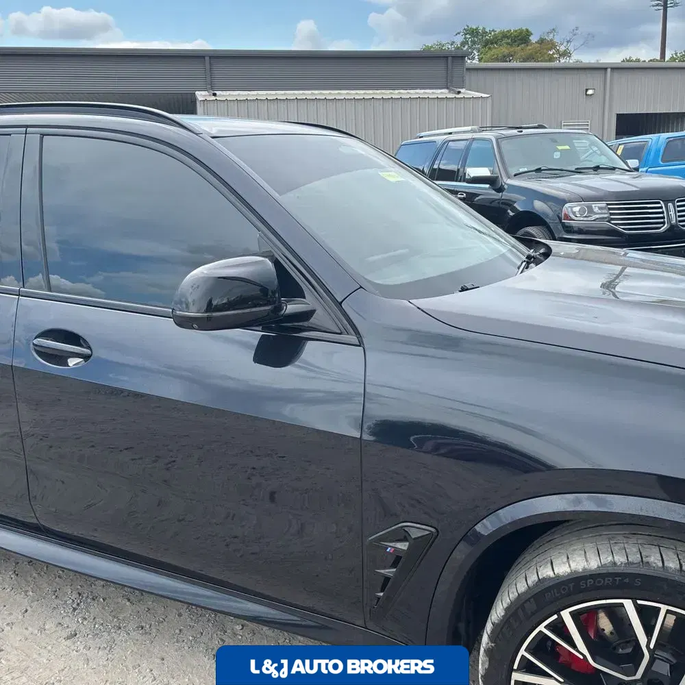 2023 BMW X5 M