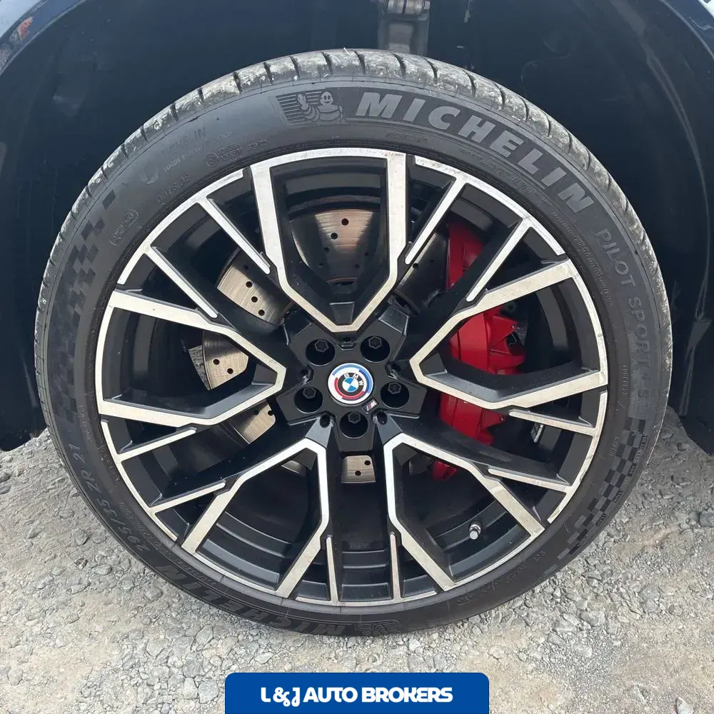 2023 BMW X5 M