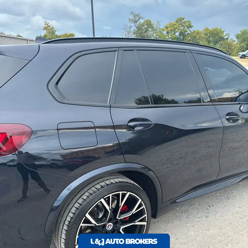 2023 BMW X5 M