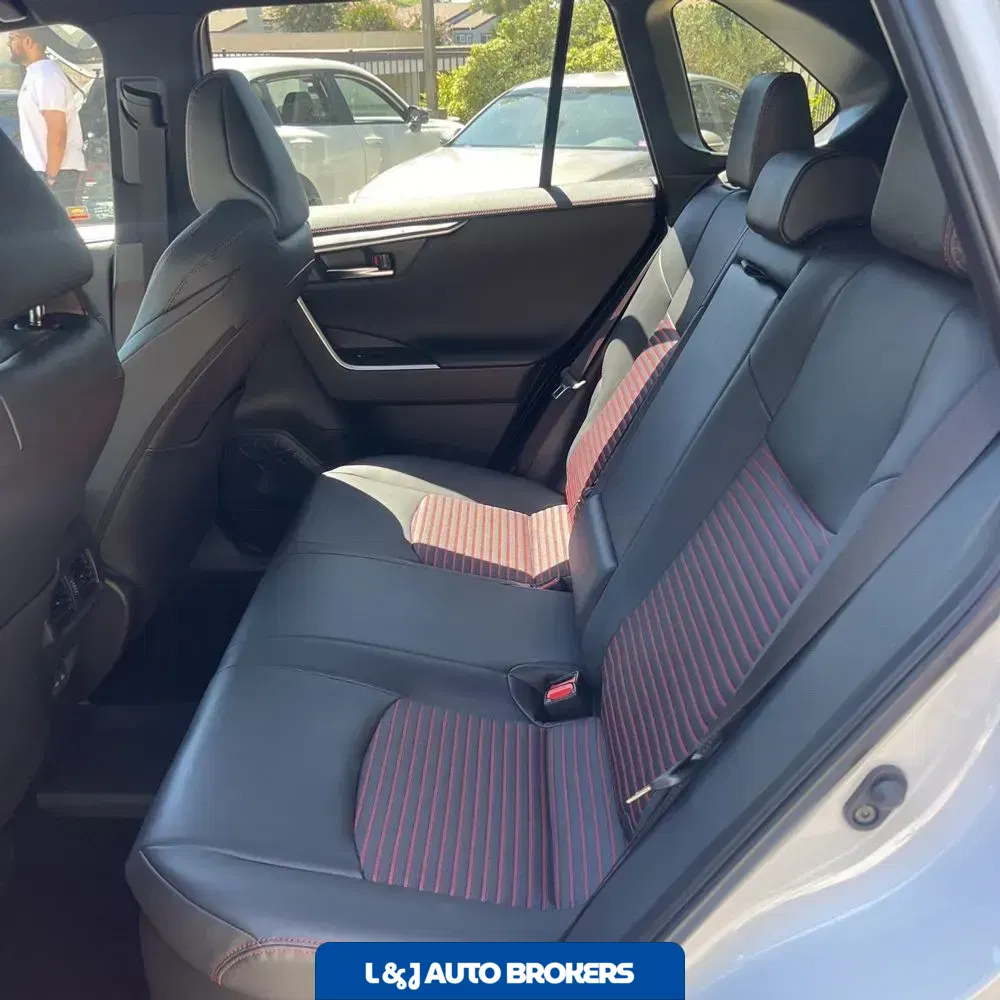 2025 Toyota RAV4 Plug-in Hybrid XSE