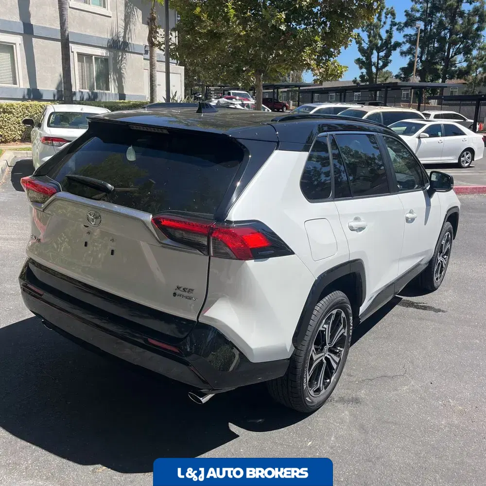 2025 Toyota RAV4 Plug-in Hybrid XSE