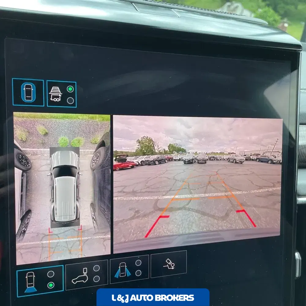 2025 GMC Yukon Elevation