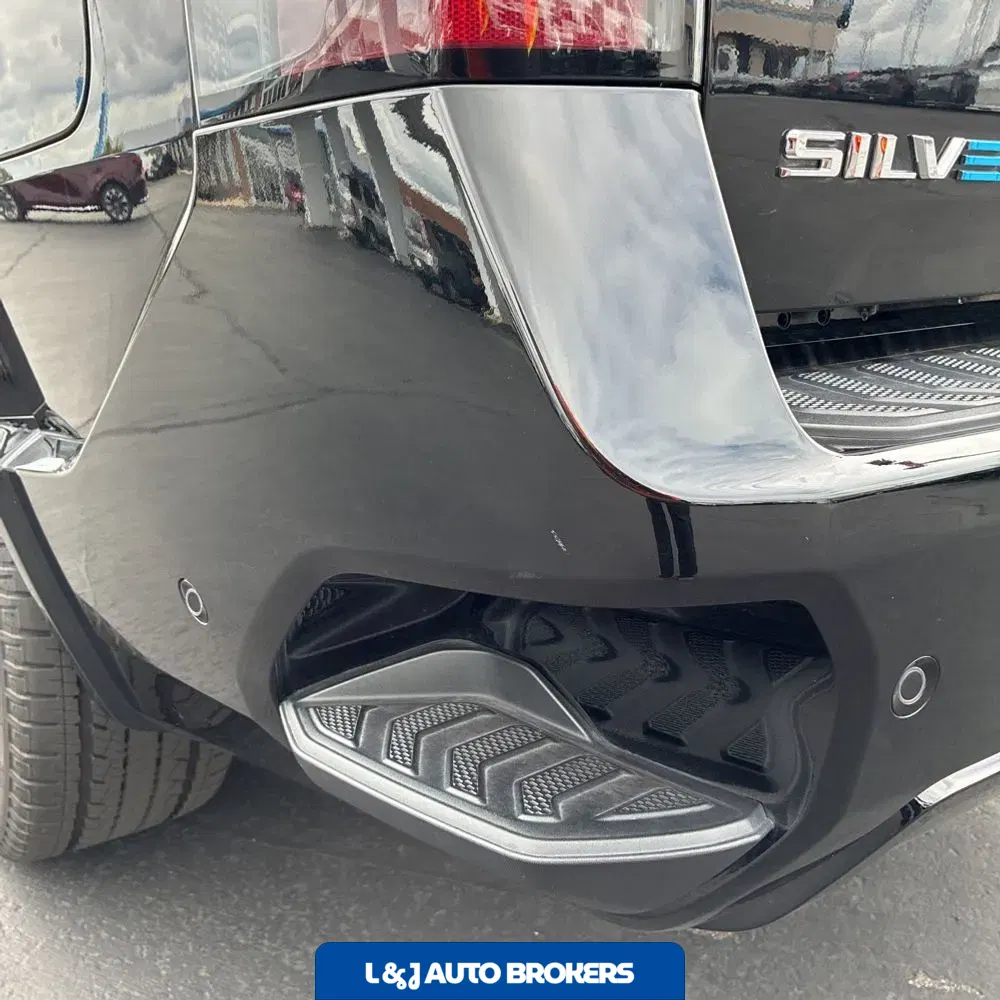 2024 Chevrolet Silverado EV RST