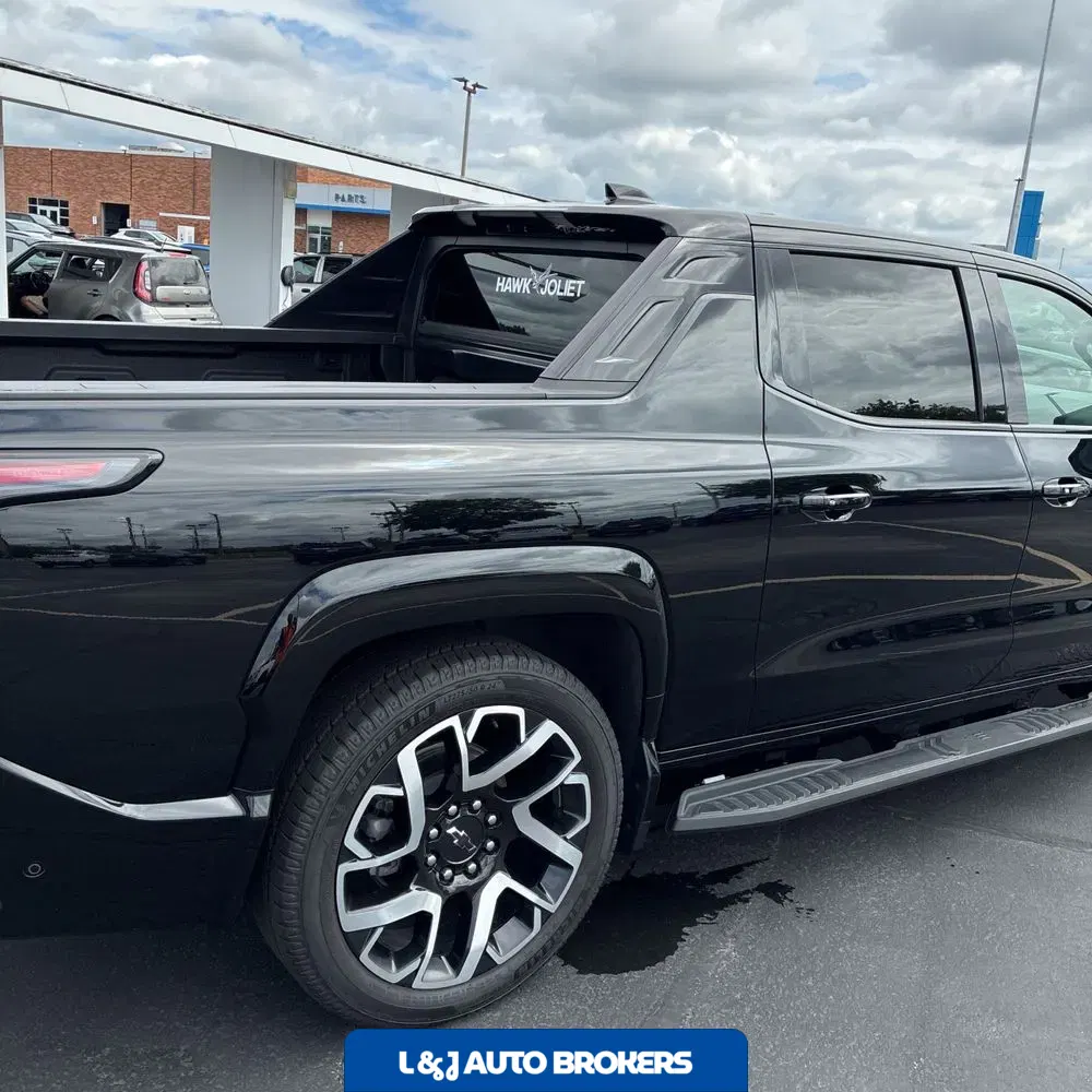 2024 Chevrolet Silverado EV RST
