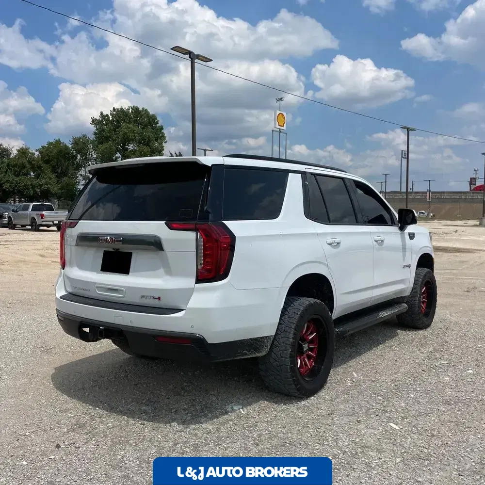 2021 GMC Yukon AT4