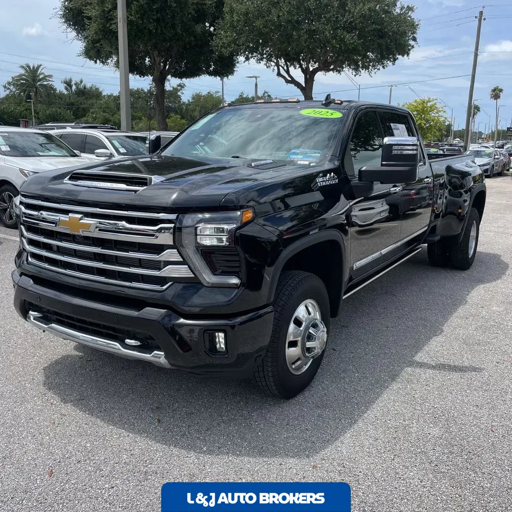 2025 Chevrolet Silverado 3500HD High Country