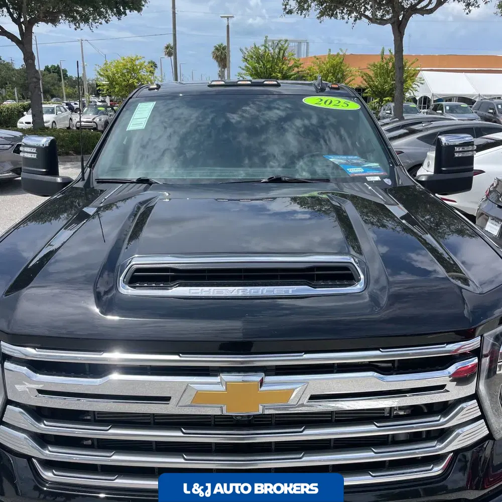 2025 Chevrolet Silverado 3500HD High Country