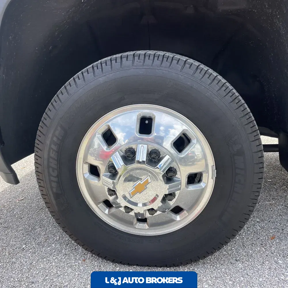 2025 Chevrolet Silverado 3500HD High Country