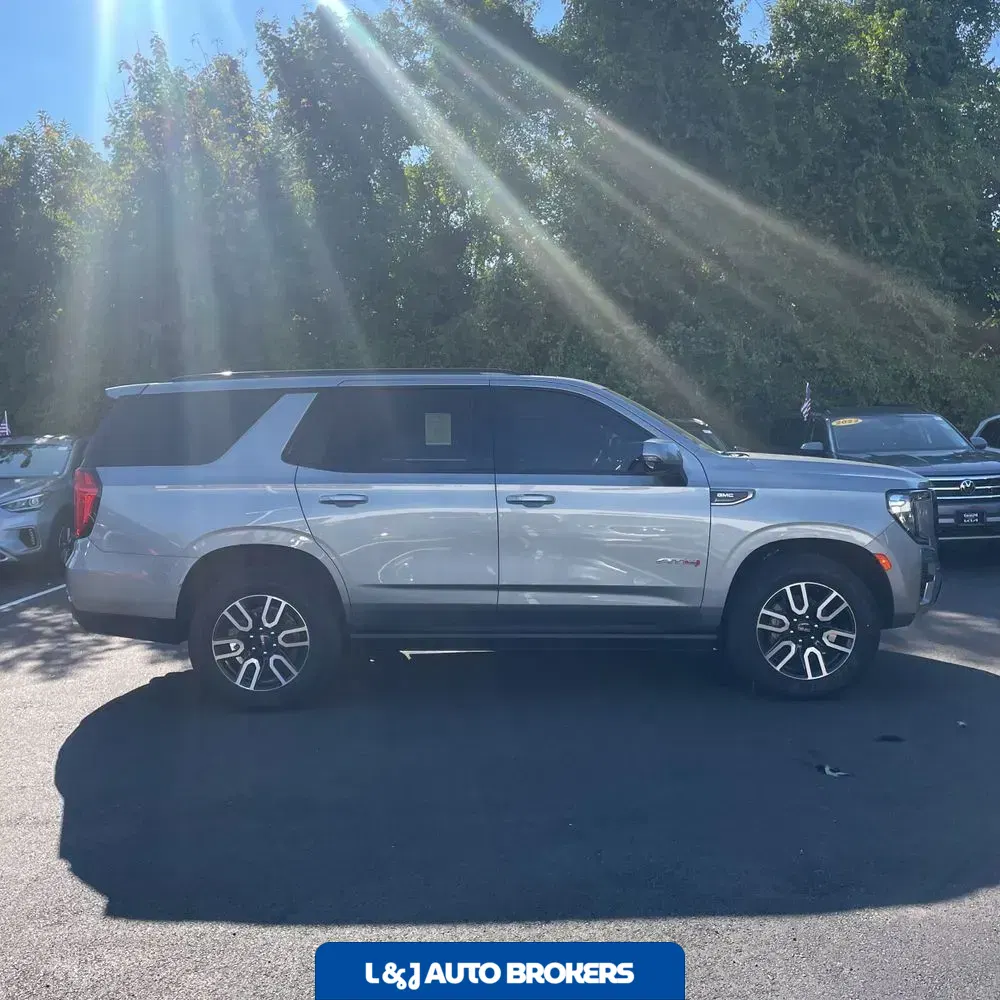 2023 GMC Yukon AT4