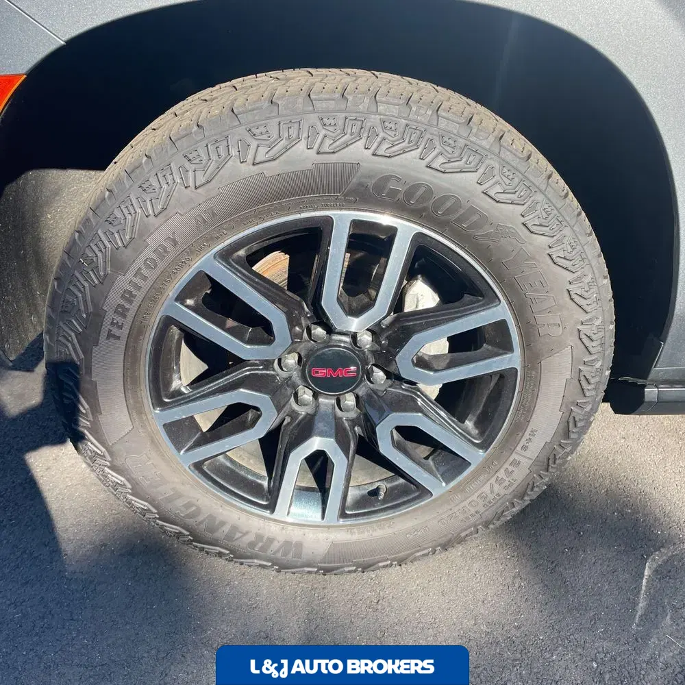 2023 GMC Yukon AT4