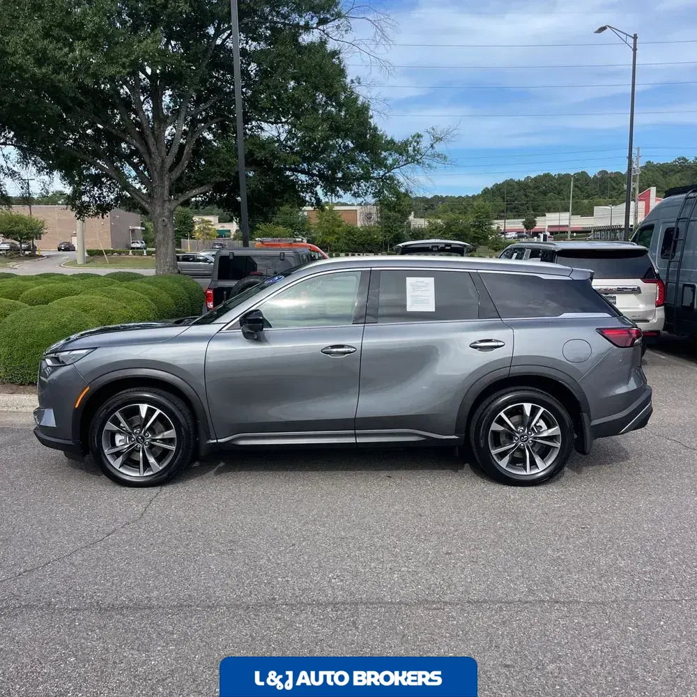 2025 INFINITI QX60 Luxe
