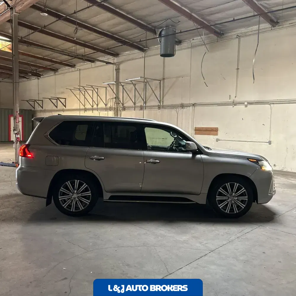 2018 Lexus LX 570 Two-Row