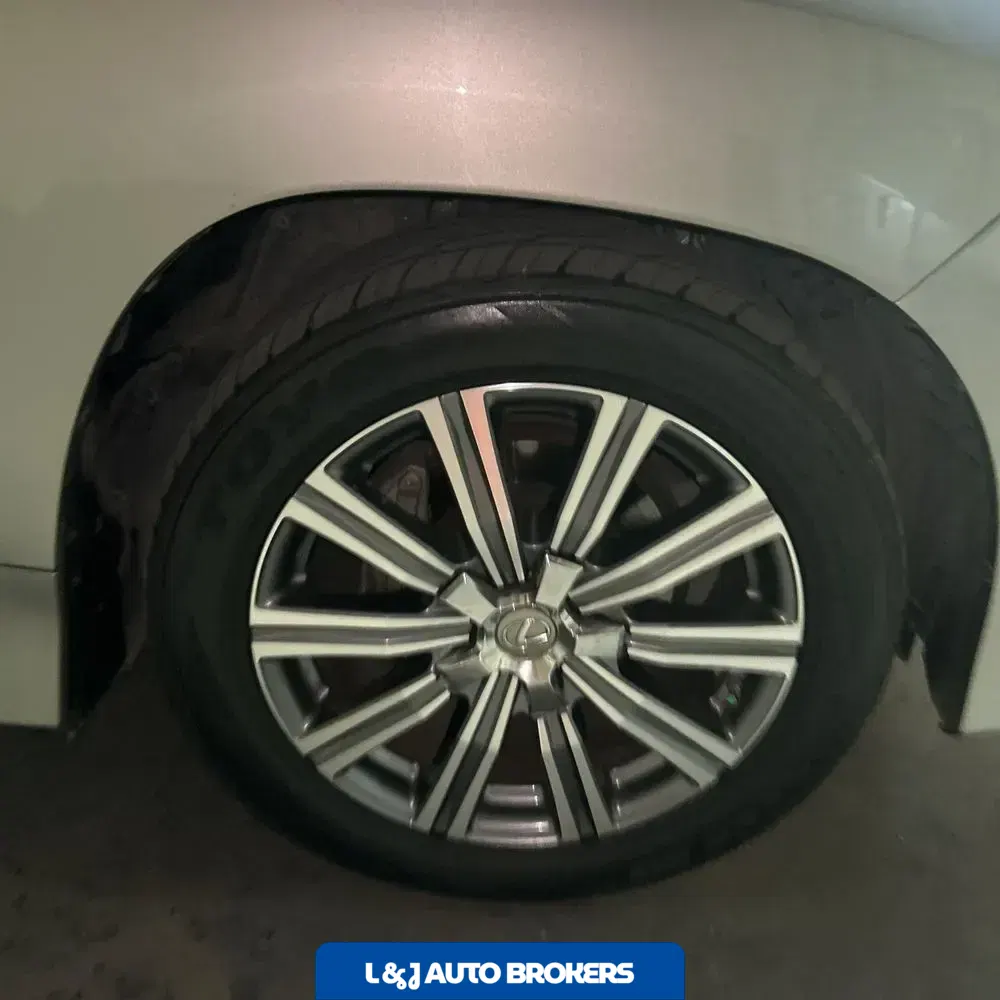 2018 Lexus LX 570 Two-Row