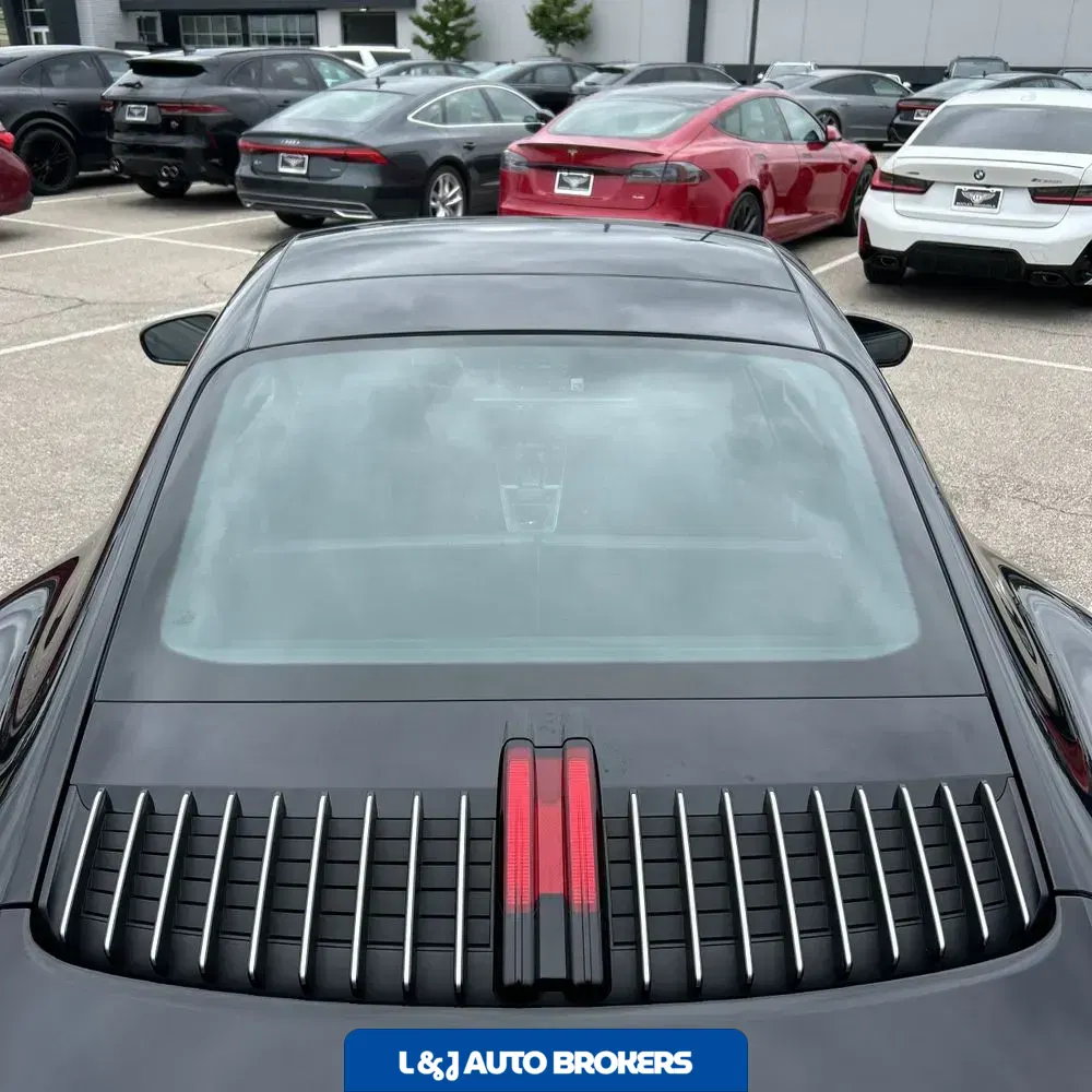 2020 Porsche 911 Carrera 4
