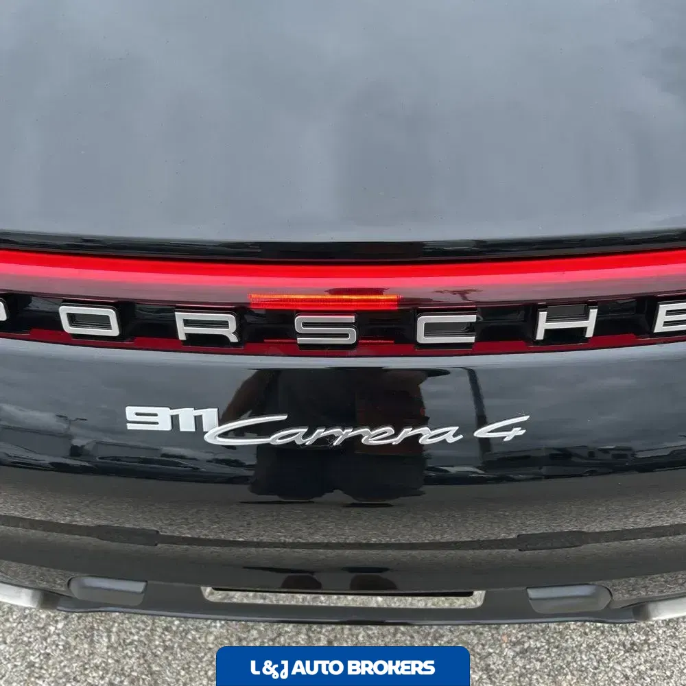 2020 Porsche 911 Carrera 4