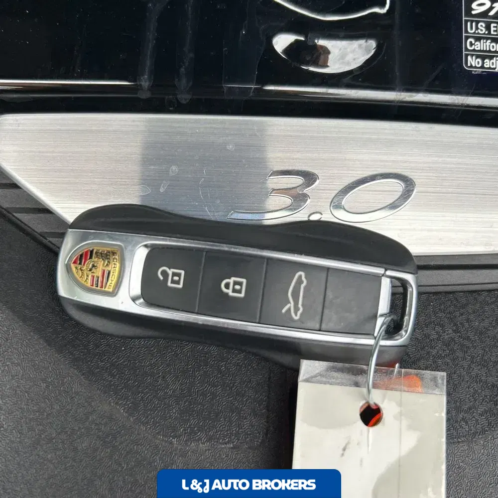 2020 Porsche 911 Carrera 4