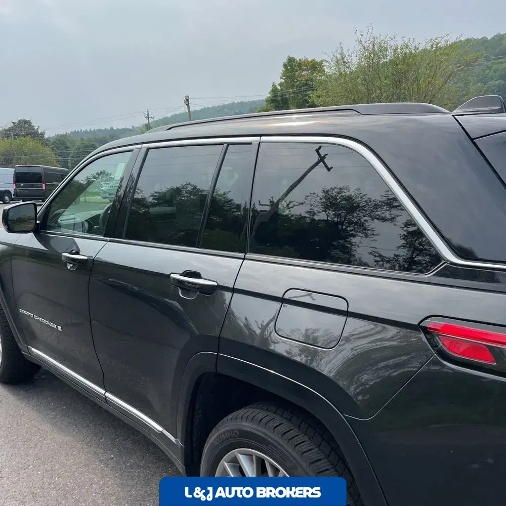 2024 Jeep Grand Cherokee Summit