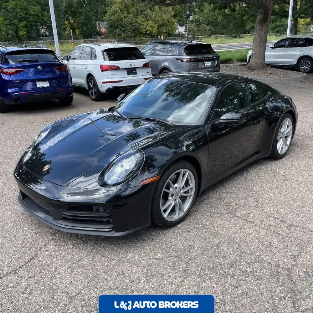 2025 Porsche 911 Carrera