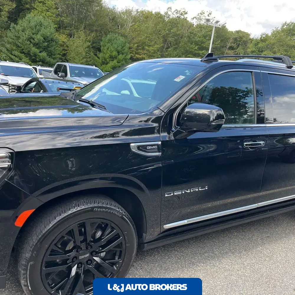 2023 GMC Yukon XL Denali